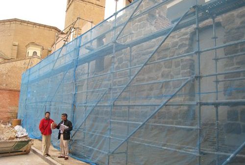 Ángel Varea visita las obras de la Muralla