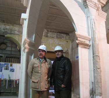 Balcón en esquina en el Centro Cultura del Rioja