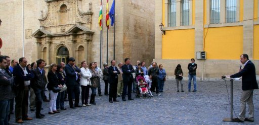 Mitin en la plaza del Parlamento