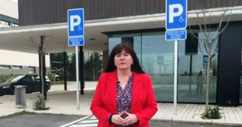 Rita Beltrán, junto al centro de día de Calahorra.