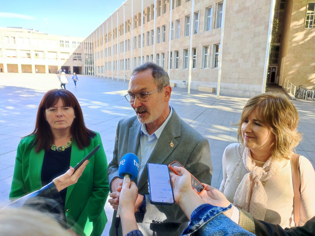 Rita Beltrán, Rubén Antoñanzas y Montserrat Bañares, 13 de octubre de 2026